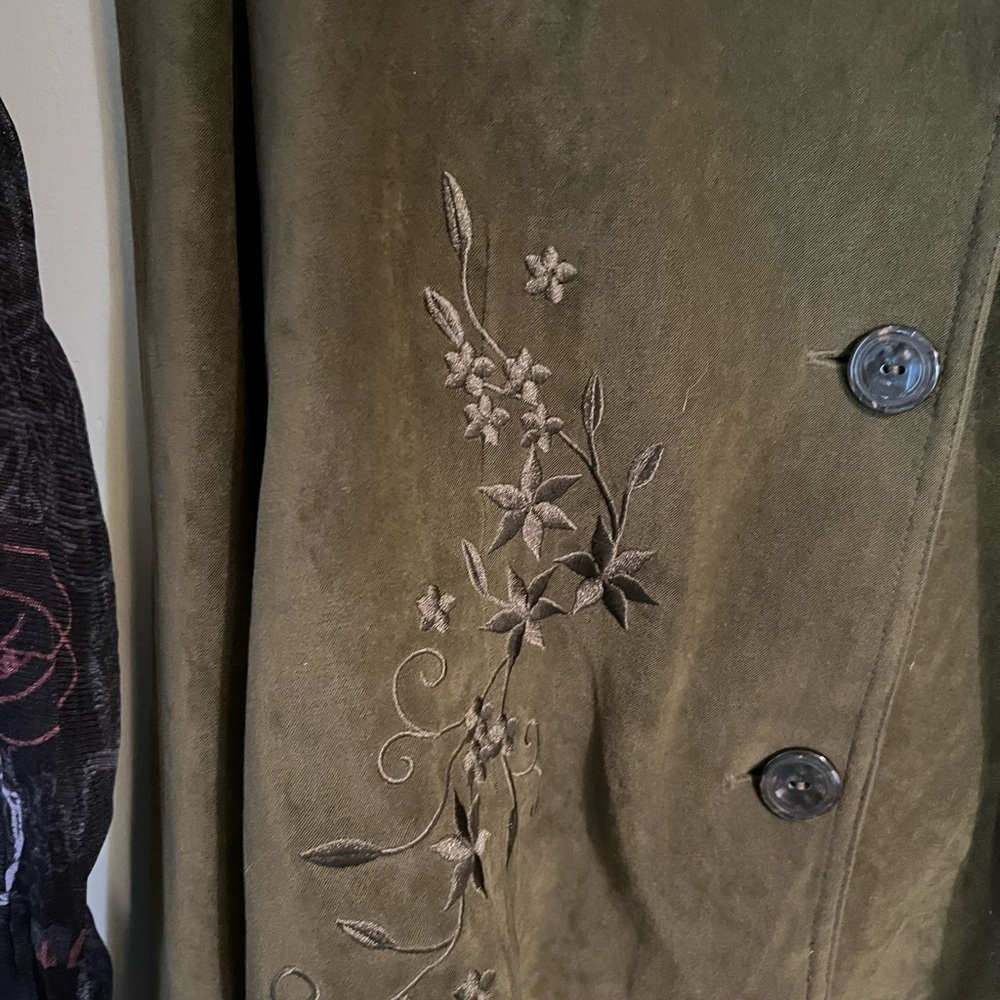 Fashion Bug Green cottage vegan suede embroidered fall blazer shirt oversize S - Picture 5 of 9
